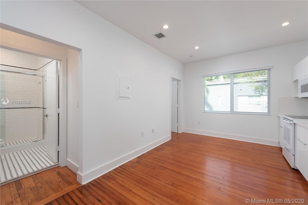 Recientemente alquilado: $1,550 (1 camas, 1 baños, 375 Pies cuadrados)