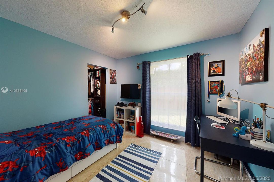 Recently Sold: $369,900 (3 beds, 2 baths, 1464 Square Feet)