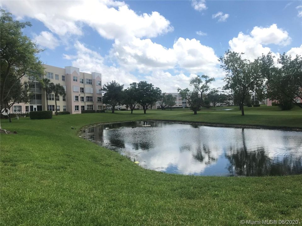 Recently Sold: $65,000 (1 beds, 1 baths, 860 Square Feet)