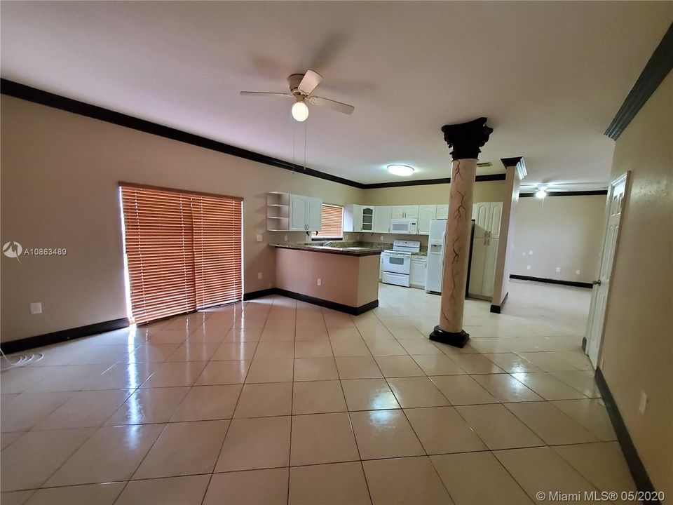 Recently Rented: $3,000 (4 beds, 3 baths, 2606 Square Feet)