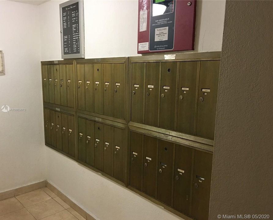 Recently Sold: $450,000 (2 beds, 2 baths, 1058 Square Feet)