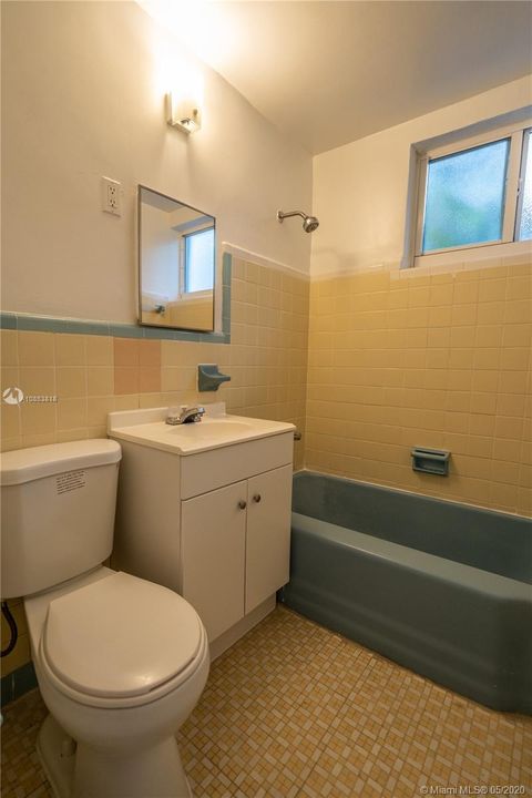 Недавно арендовано: $875 (0 спален, 1 ванн, 400 Квадратных фут)