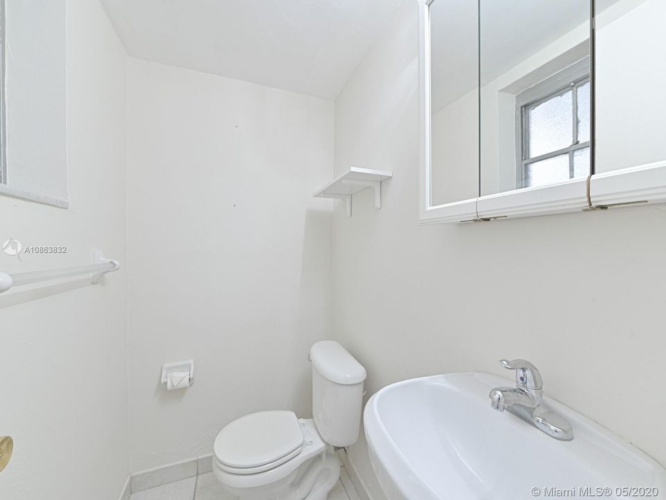 Recently Sold: $285,000 (1 beds, 1 baths, 854 Square Feet)