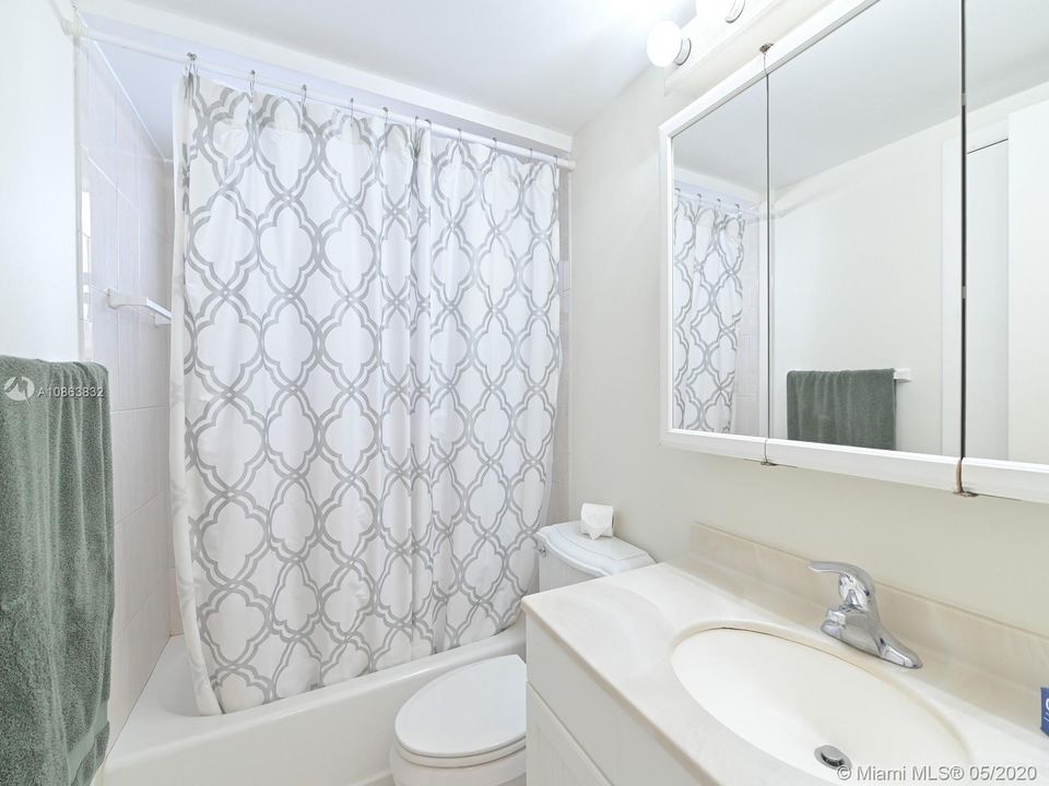 Recently Sold: $285,000 (1 beds, 1 baths, 854 Square Feet)