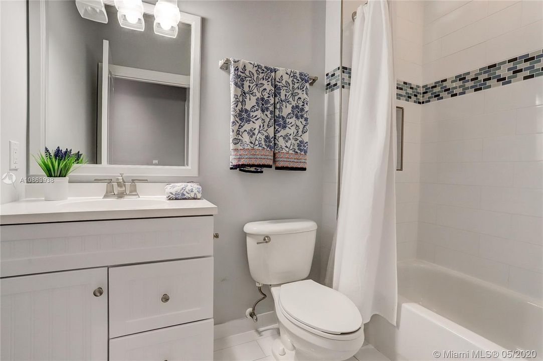 Hallway Bathroom for Bedrooms 2 & 3