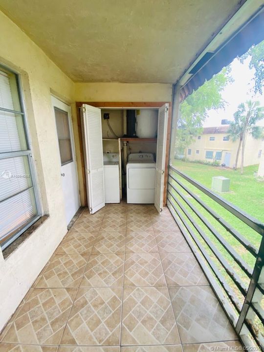 Recientemente alquilado: $1,350 (2 camas, 1 baños, 1000 Pies cuadrados)