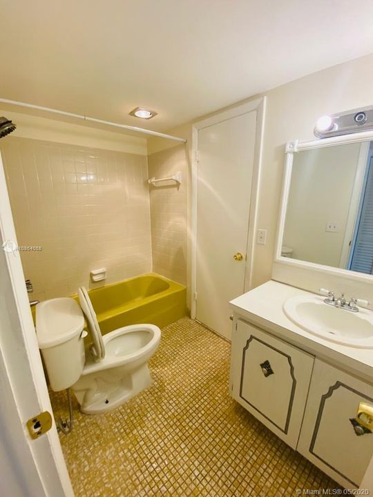 Recientemente alquilado: $1,350 (2 camas, 1 baños, 1000 Pies cuadrados)