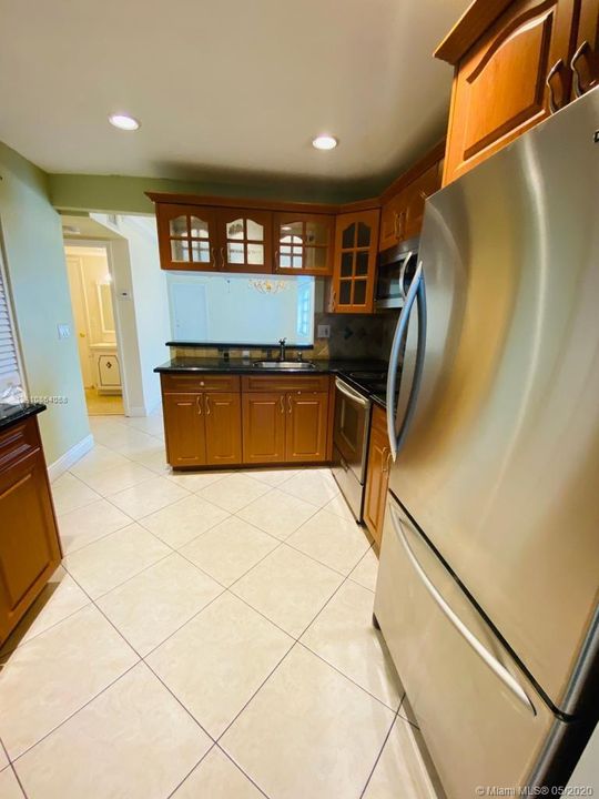 Recientemente alquilado: $1,350 (2 camas, 1 baños, 1000 Pies cuadrados)