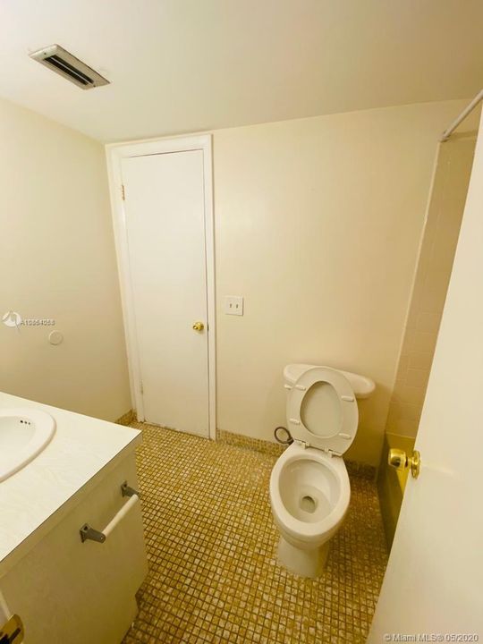 Recientemente alquilado: $1,350 (2 camas, 1 baños, 1000 Pies cuadrados)