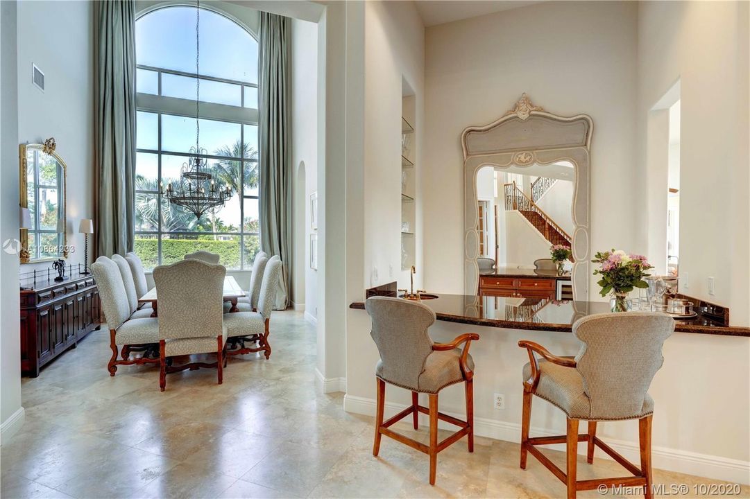 Recently Sold: $1,845,000 (5 beds, 6 baths, 5360 Square Feet)