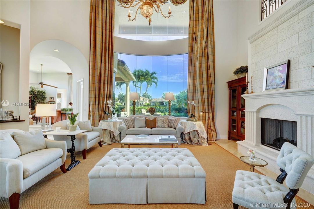 Recently Sold: $1,845,000 (5 beds, 6 baths, 5360 Square Feet)