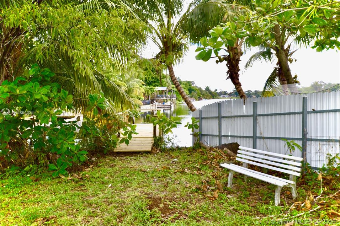 Recently Sold: $339,900 (4 beds, 3 baths, 1912 Square Feet)