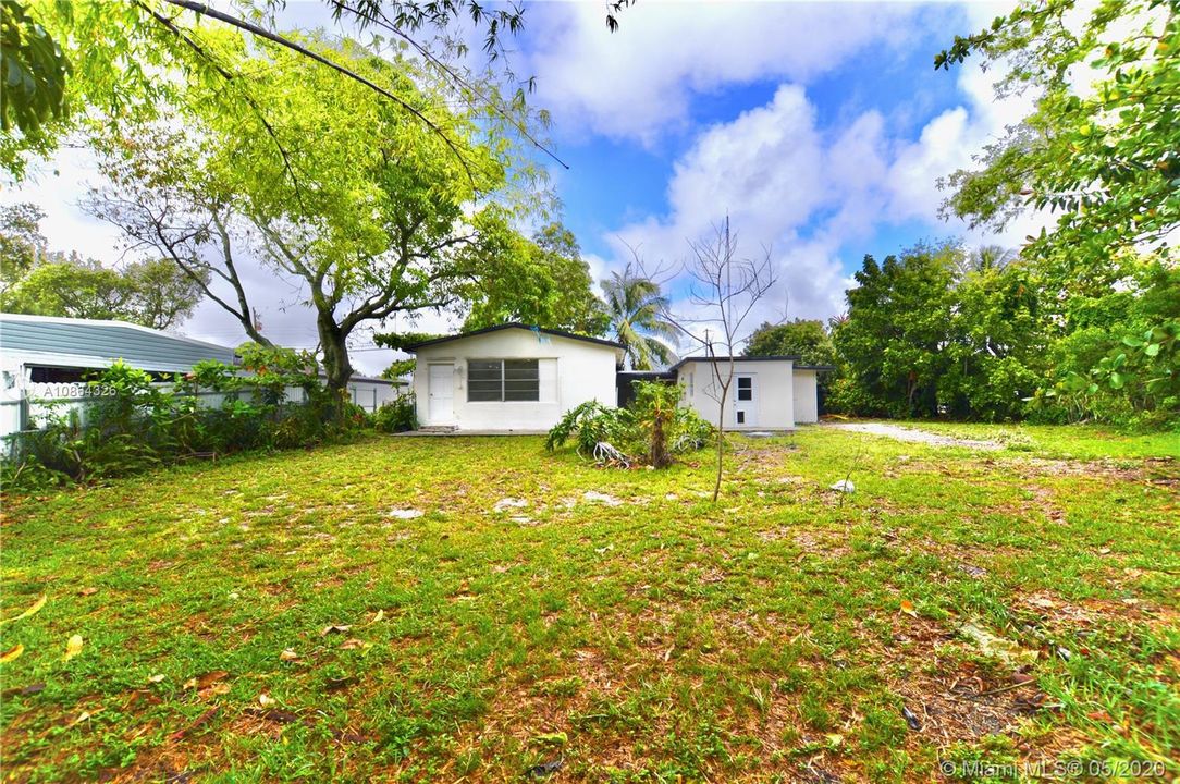 Recently Sold: $339,900 (4 beds, 3 baths, 1912 Square Feet)