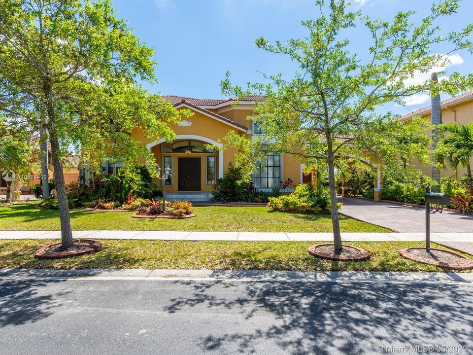 Recently Rented: $4,600 (5 beds, 5 baths, 4295 Square Feet)