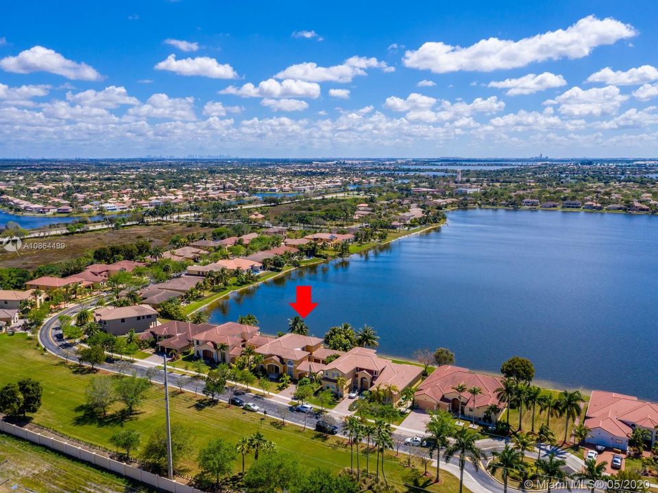 Recently Rented: $4,600 (5 beds, 5 baths, 4295 Square Feet)