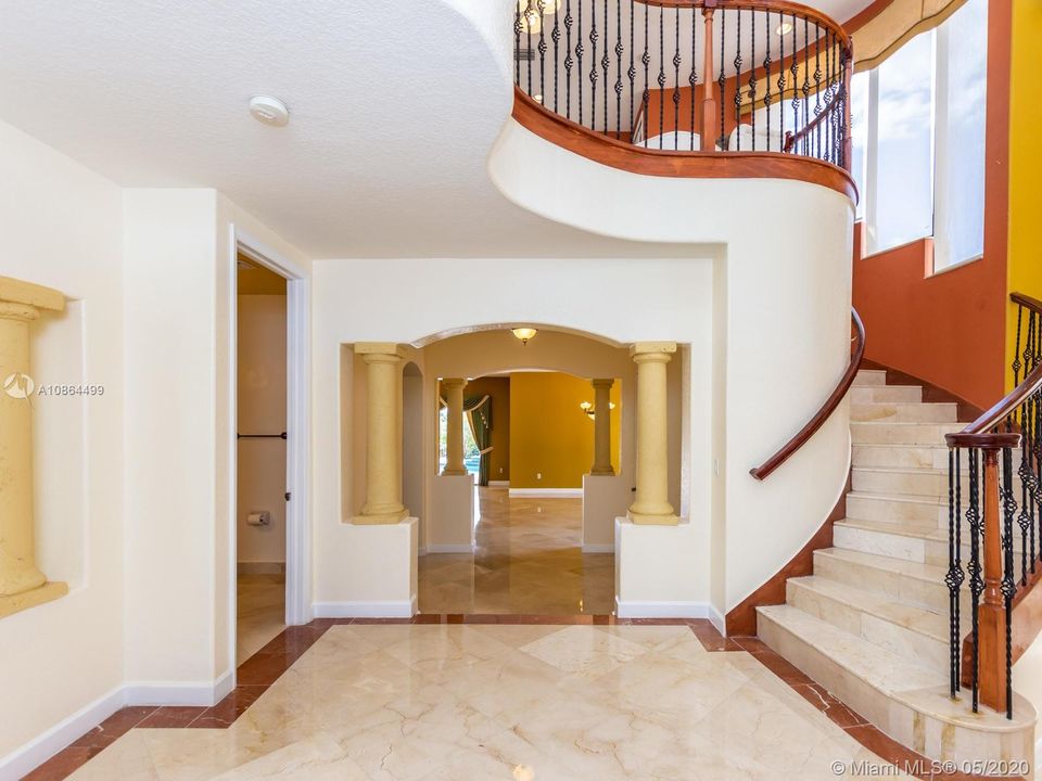 Recently Rented: $4,600 (5 beds, 5 baths, 4295 Square Feet)