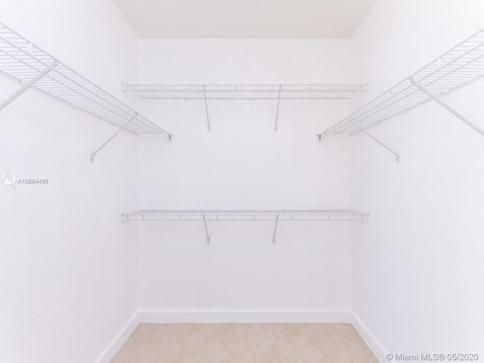 Recently Rented: $4,600 (5 beds, 5 baths, 4295 Square Feet)