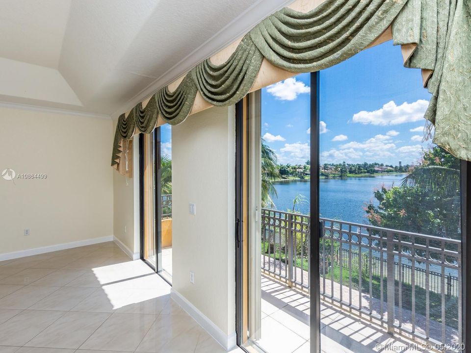 Recently Rented: $4,600 (5 beds, 5 baths, 4295 Square Feet)