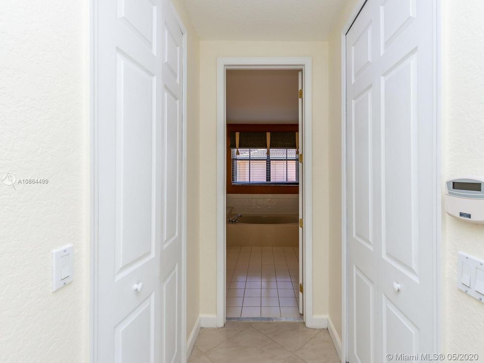 Recently Rented: $4,600 (5 beds, 5 baths, 4295 Square Feet)