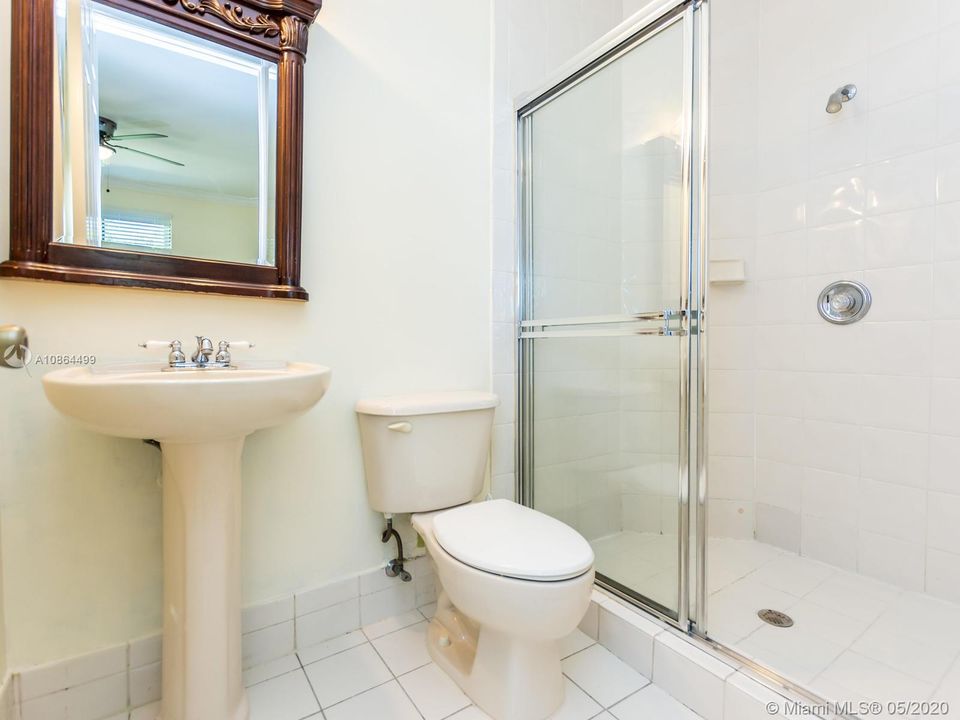 Recently Rented: $4,600 (5 beds, 5 baths, 4295 Square Feet)