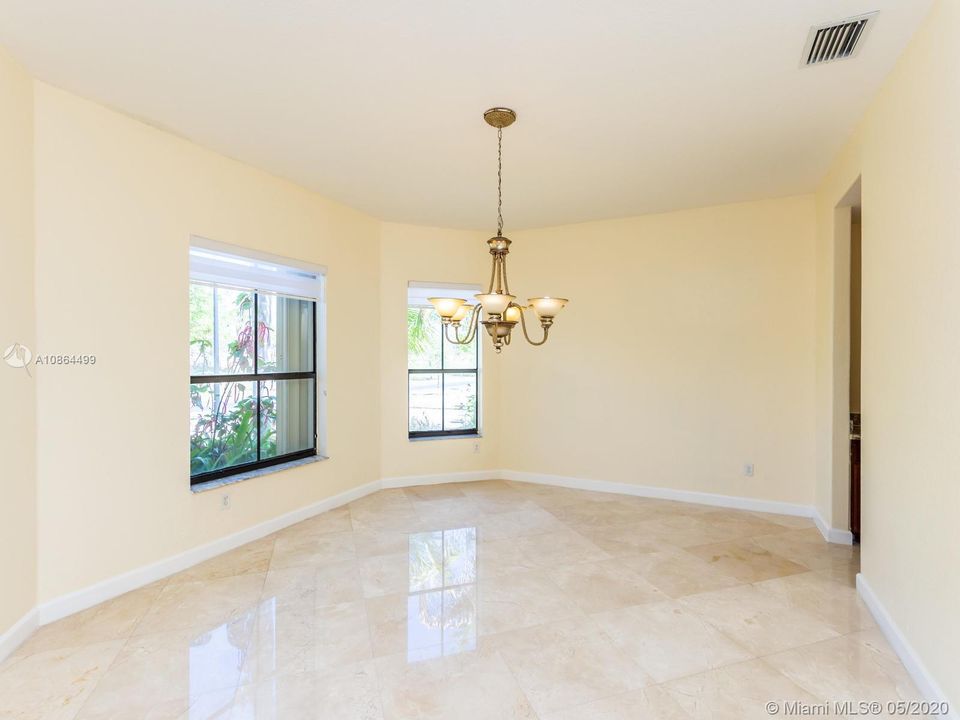 Recently Rented: $4,600 (5 beds, 5 baths, 4295 Square Feet)
