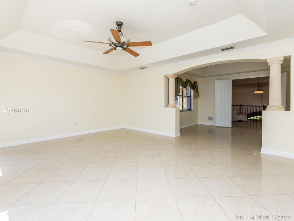 Recently Rented: $4,600 (5 beds, 5 baths, 4295 Square Feet)