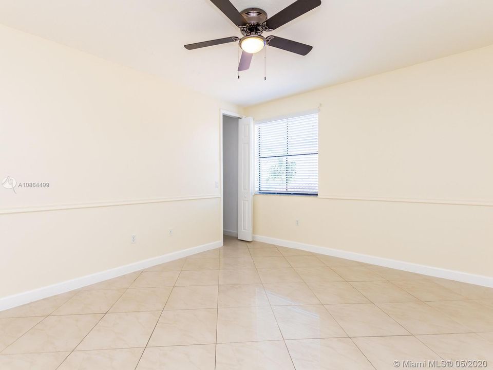 Recently Rented: $4,600 (5 beds, 5 baths, 4295 Square Feet)