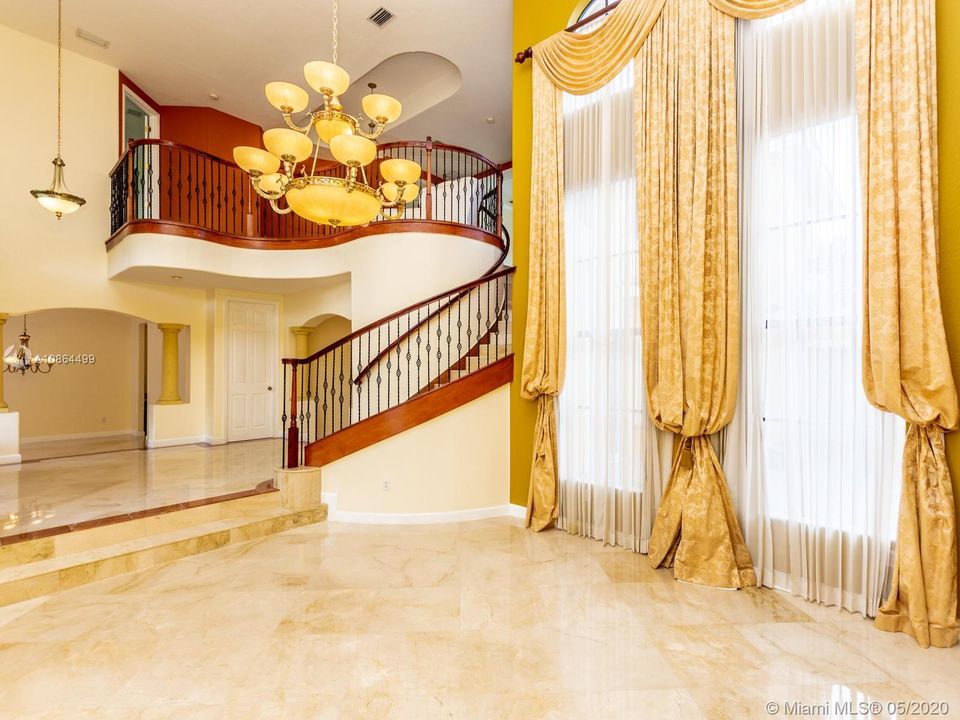 Recently Rented: $4,600 (5 beds, 5 baths, 4295 Square Feet)