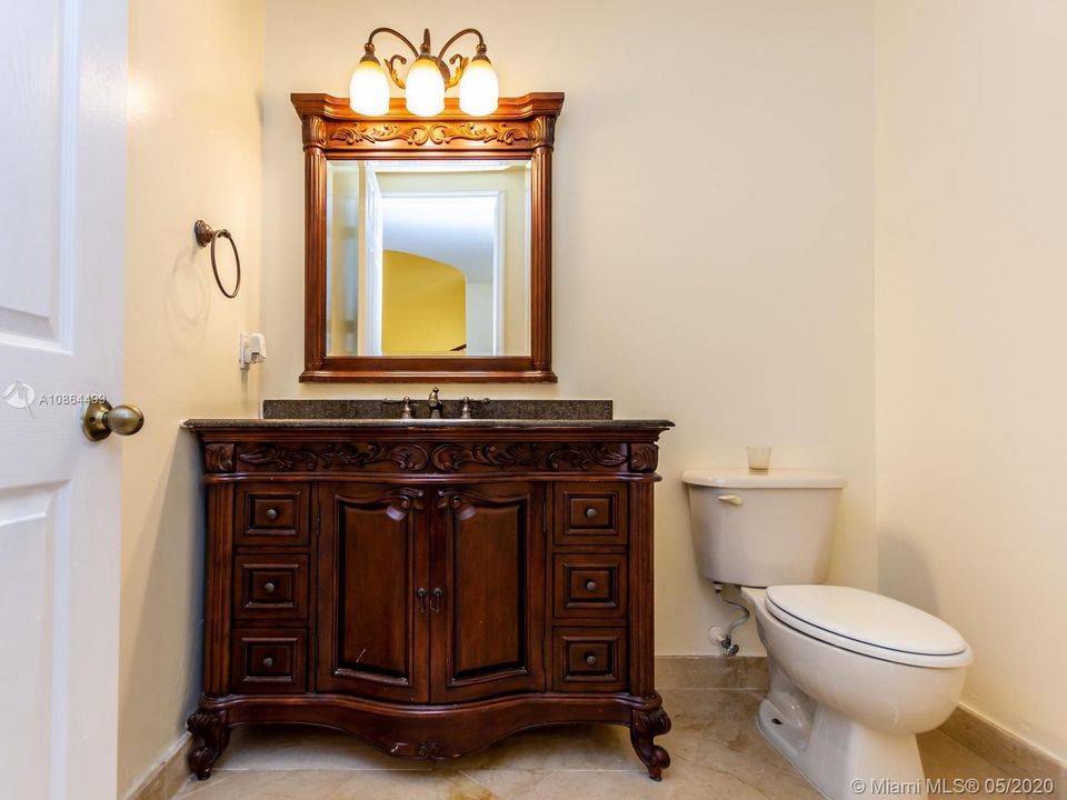 Recently Rented: $4,600 (5 beds, 5 baths, 4295 Square Feet)