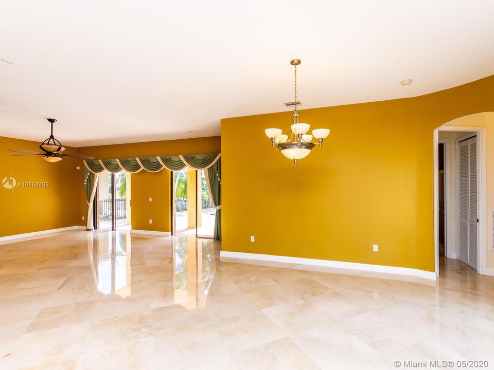 Recently Rented: $4,600 (5 beds, 5 baths, 4295 Square Feet)