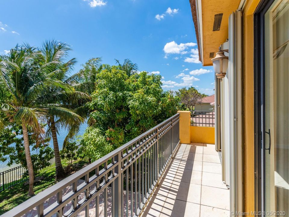 Recently Rented: $4,600 (5 beds, 5 baths, 4295 Square Feet)