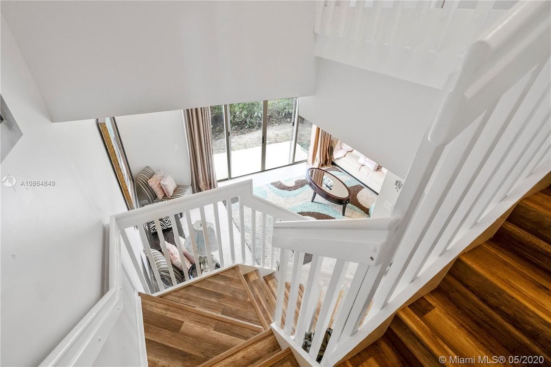 Недавно продано: $246,500 (3 спален, 2 ванн, 1441 Квадратных фут)