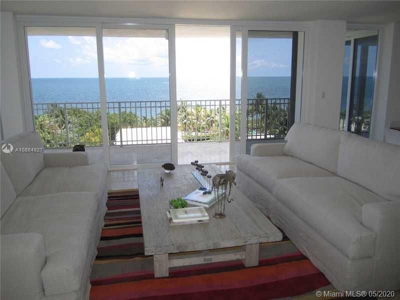 Recently Rented: $9,000 (3 beds, 3 baths, 3120 Square Feet)