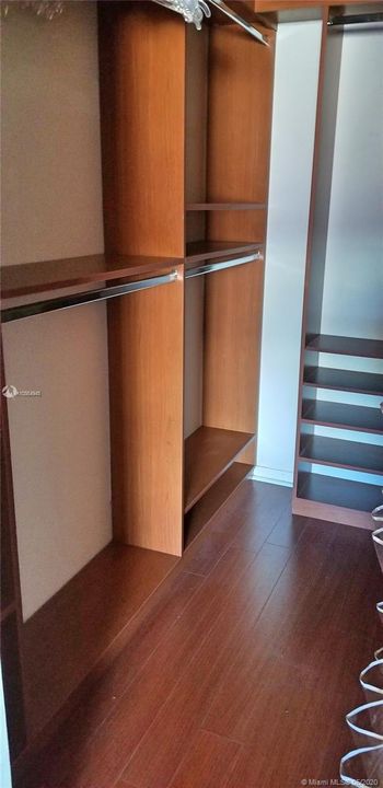 Recientemente alquilado: $1,950 (3 camas, 2 baños, 1370 Pies cuadrados)