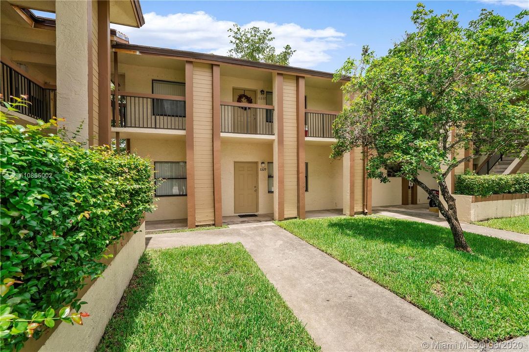 Vendido Recientemente: $125,000 (2 camas, 2 baños, 850 Pies cuadrados)
