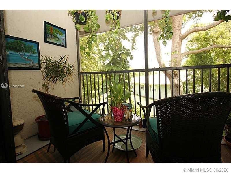 Vendido Recientemente: $125,000 (2 camas, 2 baños, 850 Pies cuadrados)
