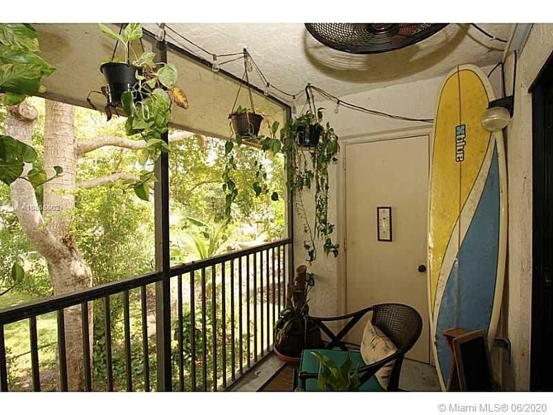 Vendido Recientemente: $125,000 (2 camas, 2 baños, 850 Pies cuadrados)