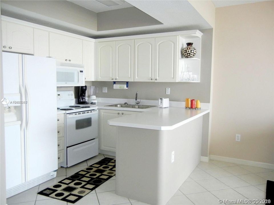 Recently Sold: $225,000 (1 beds, 1 baths, 594 Square Feet)