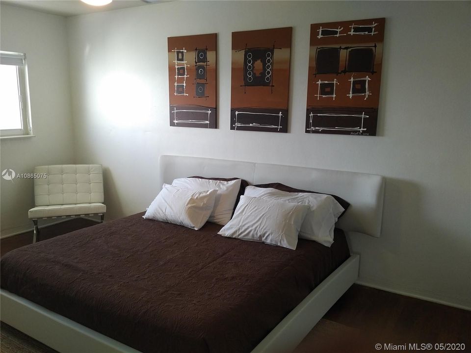Recently Rented: $2,400 (2 beds, 2 baths, 18179 Square Feet)