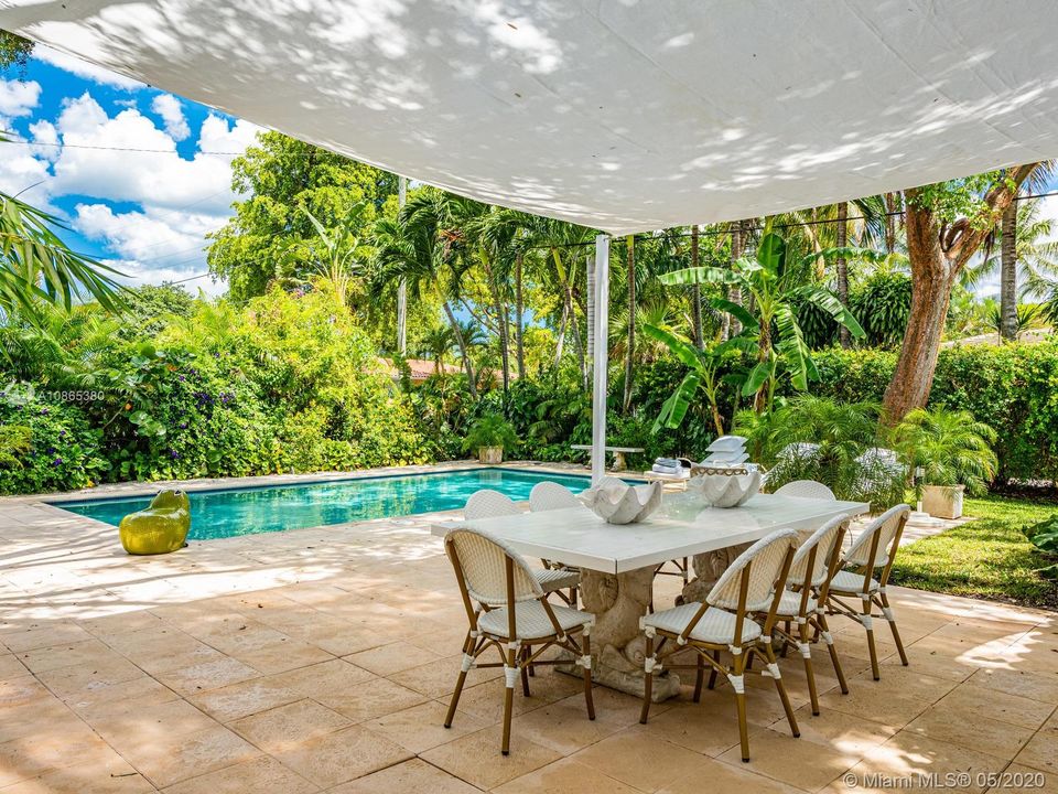 Recently Sold: $779,000 (3 beds, 2 baths, 1830 Square Feet)