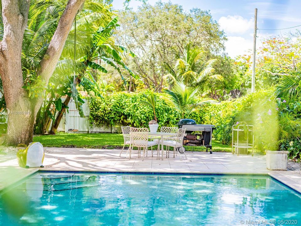 Recently Sold: $779,000 (3 beds, 2 baths, 1830 Square Feet)