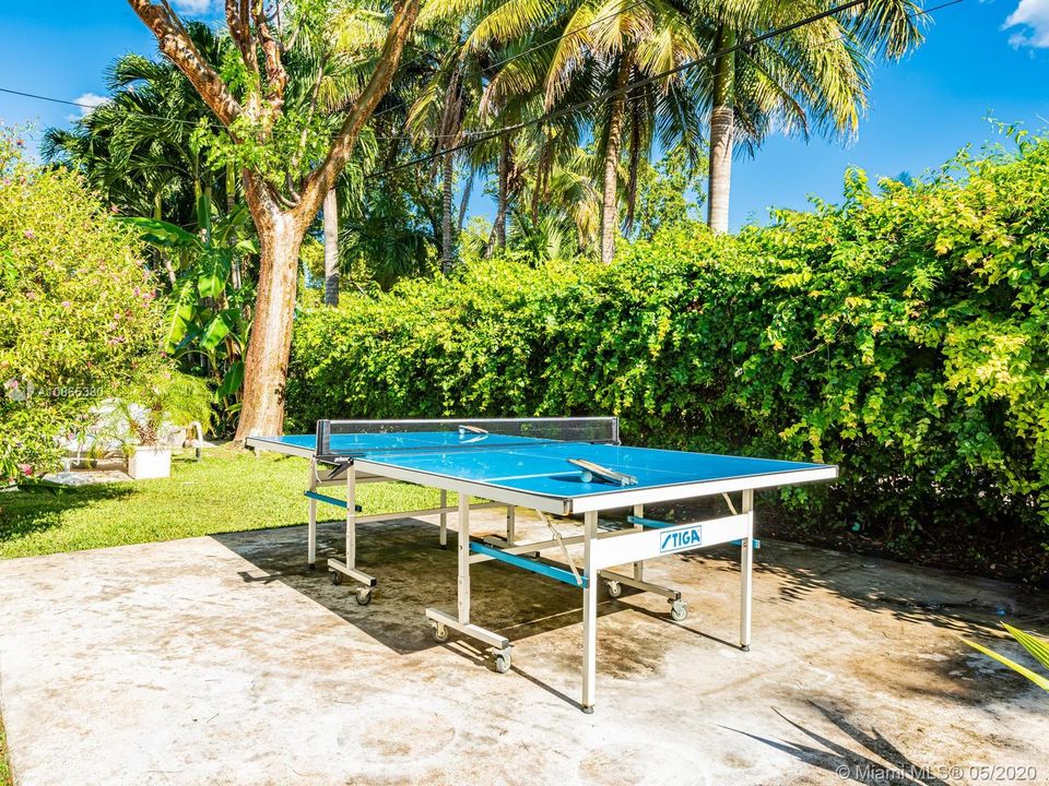 Recently Sold: $779,000 (3 beds, 2 baths, 1830 Square Feet)
