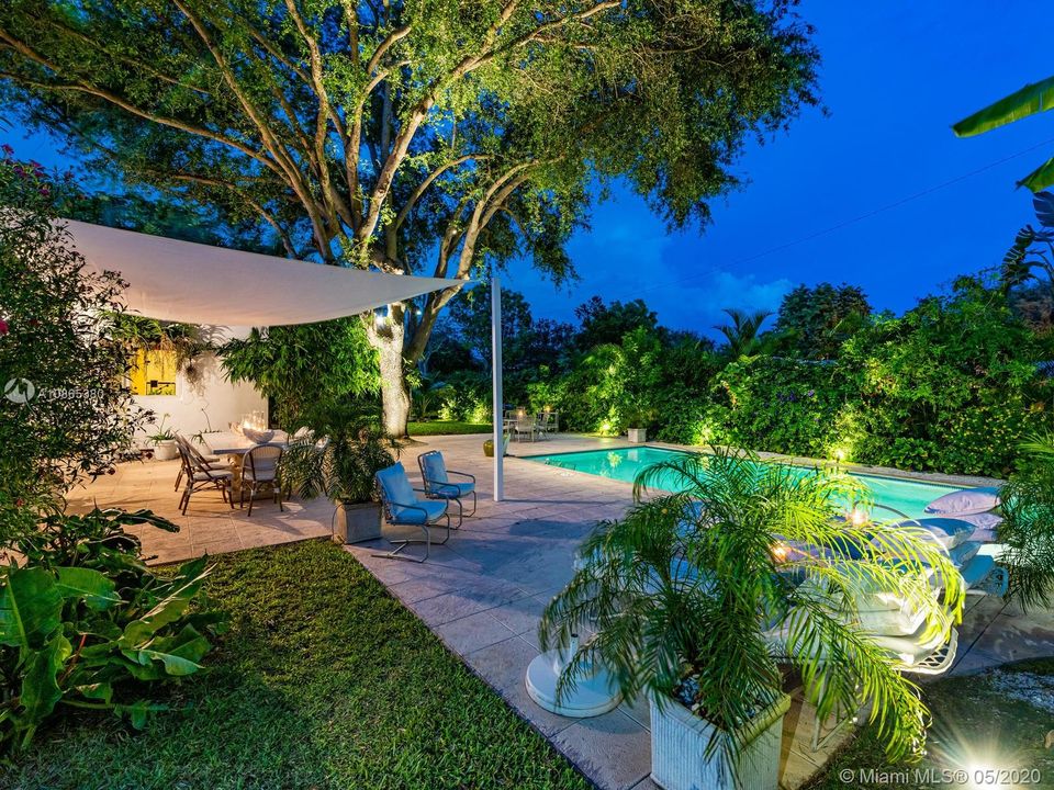 Recently Sold: $779,000 (3 beds, 2 baths, 1830 Square Feet)
