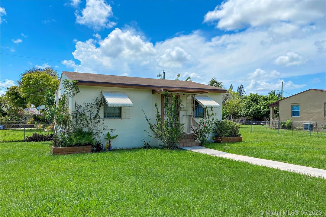 Vendido Recientemente: $149,999 (3 camas, 1 baños, 1080 Pies cuadrados)