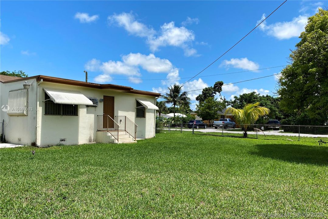 Vendido Recientemente: $149,999 (3 camas, 1 baños, 1080 Pies cuadrados)