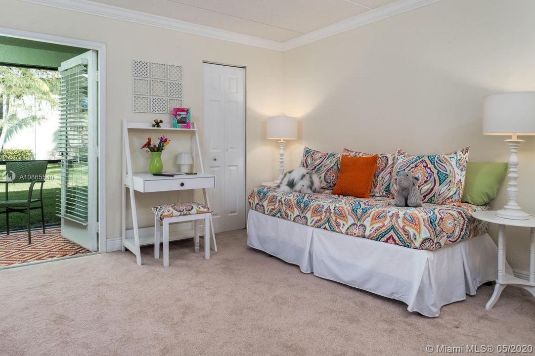 Recently Rented: $1,449 (2 beds, 2 baths, 980 Square Feet)