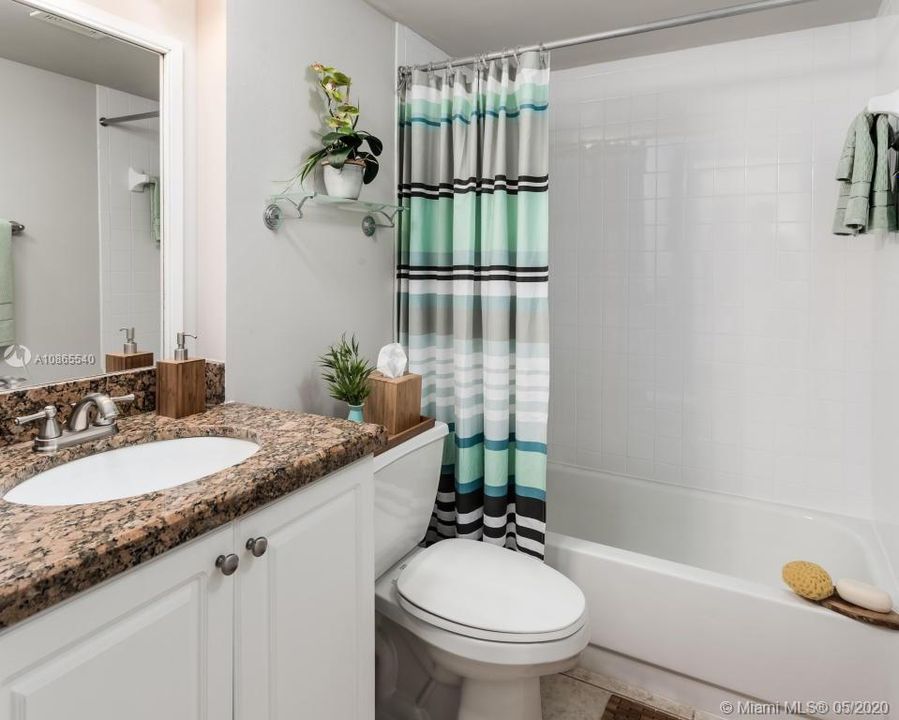 Recently Rented: $1,449 (2 beds, 2 baths, 980 Square Feet)