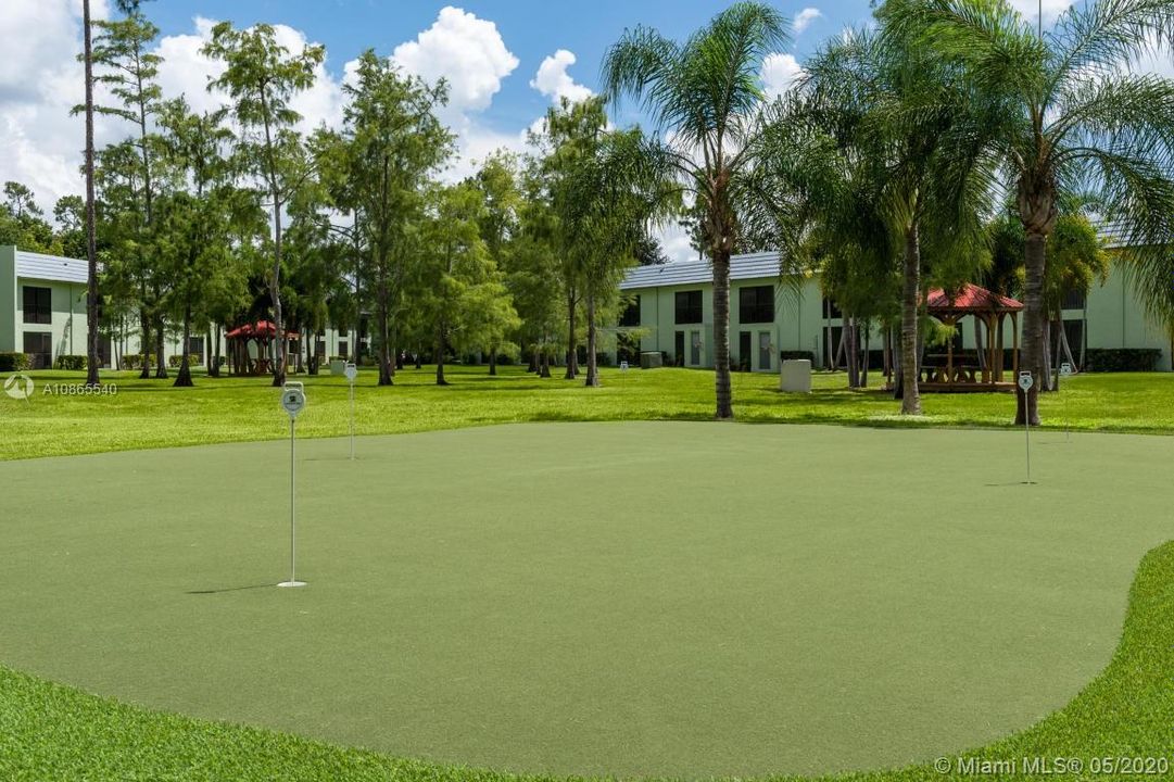 Recently Rented: $1,449 (2 beds, 2 baths, 980 Square Feet)