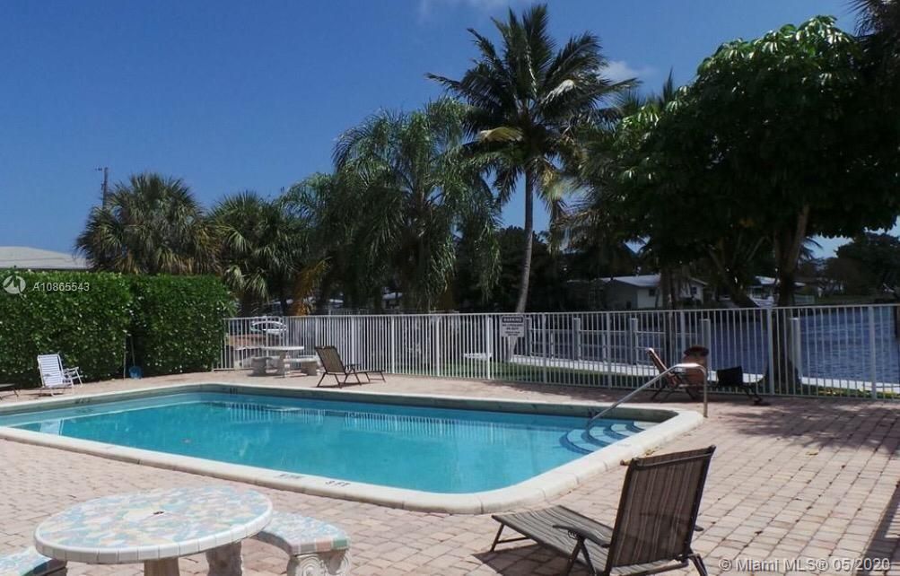 Vendido Recientemente: $107,000 (1 camas, 1 baños, 700 Pies cuadrados)