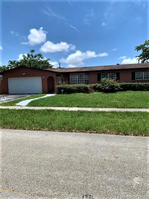Recently Rented: $2,550 (3 beds, 2 baths, 2577 Square Feet)